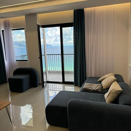 Sea View *